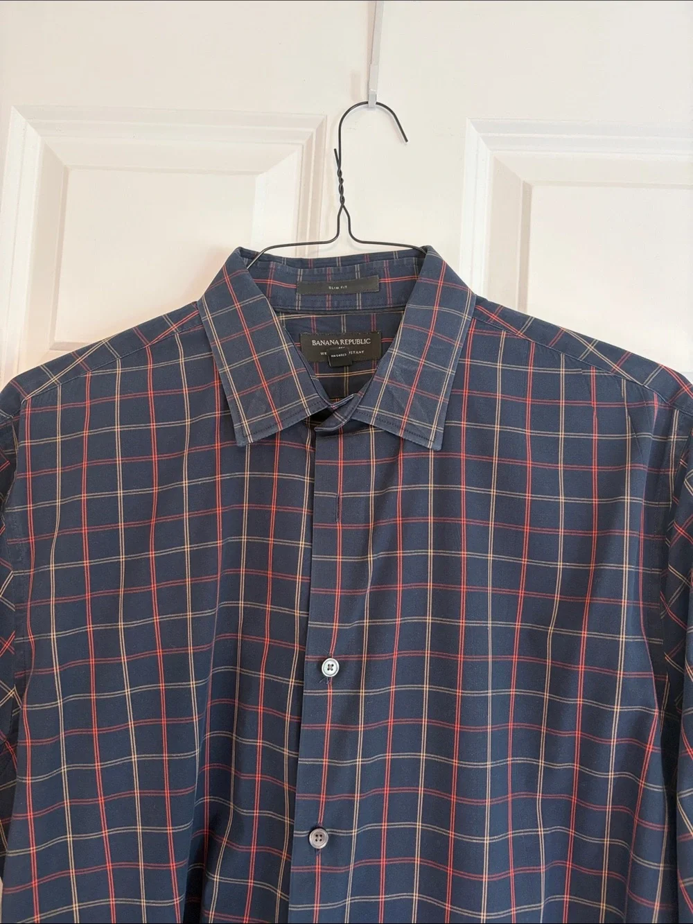 Banana Republic Navy and Red Plaid Men's Button-Down Shirt
